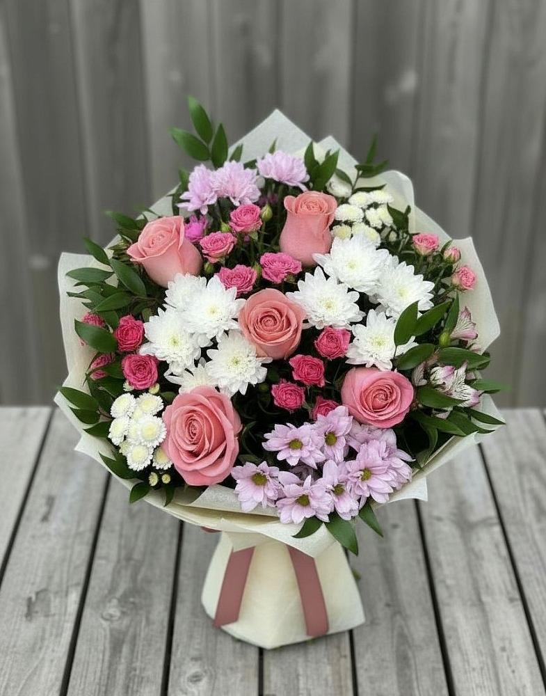 Букет цветов из: Альстромерии, Гвоздики, Розы и Хризантемы в Спорном