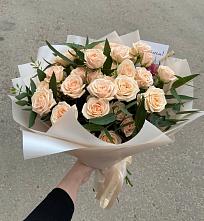 Букет Кремовые розы Латте в Спорном