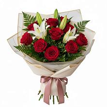 Букет цветов из:  Лилии и Розы в Спорном