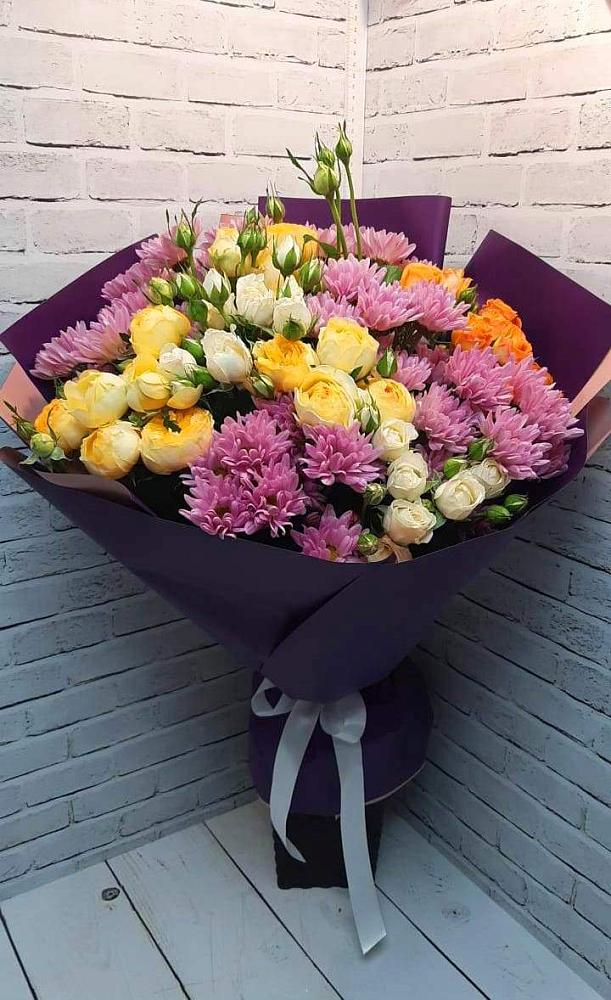 Букет цветов из: Хризантемы и Розы в Спорном