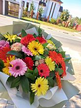 Букет цветов из:  Герберы #REPLACE_PRED# Спорном
