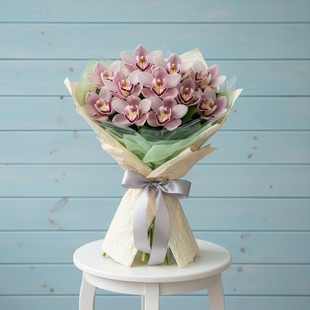 Букет цветов из: Орхидеи и Розы в Спорном