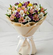 Букет цветов из:  Альстромерии в Спорном