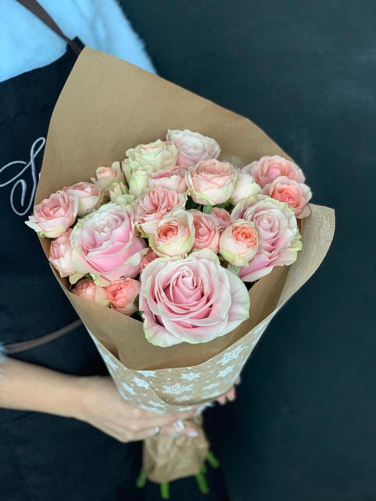 Букет цветов из: Хризантемы и Розы в Спорном