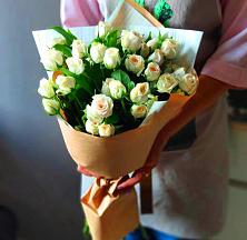 Букет цветов из:  Розы #REPLACE_PRED# Спорном