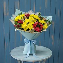 Букет цветов из:  Альстромерии и Хризантемы в Спорном