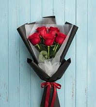 Букет цветов из:  Розы #REPLACE_PRED# Спорном