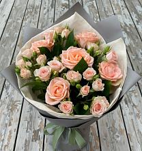 Букет цветов из:  Розы #REPLACE_PRED# Спорном