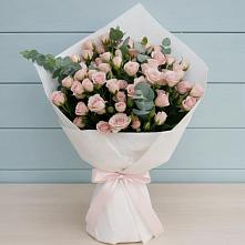 Букет цветов из:  Розы #REPLACE_PRED# Спорном