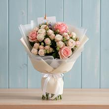 Букет цветов из:  Розы #REPLACE_PRED# Спорном