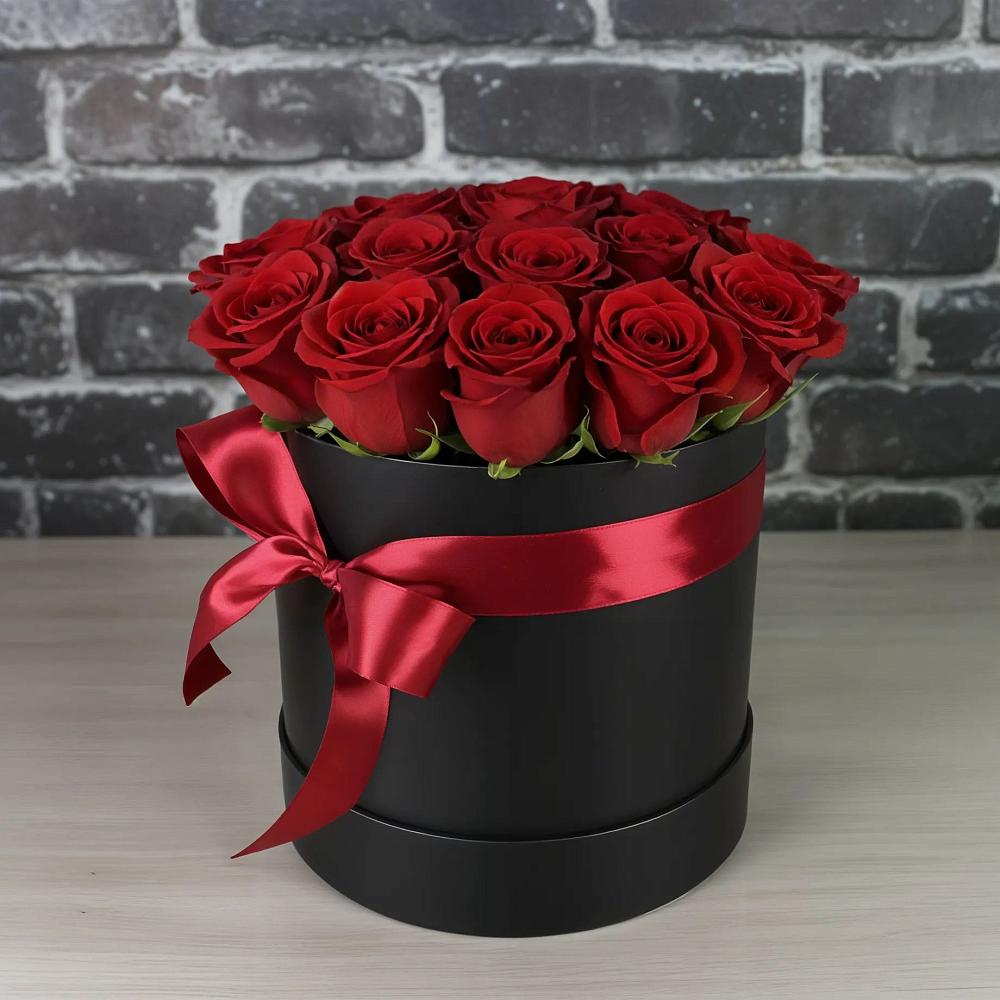 Цветочная композиция из Розы в шляпной коробке в Спорном