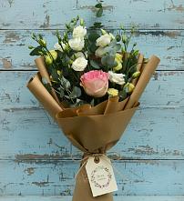 Букет цветов из:  Розы и Лизиантусы #REPLACE_PRED# Спорном