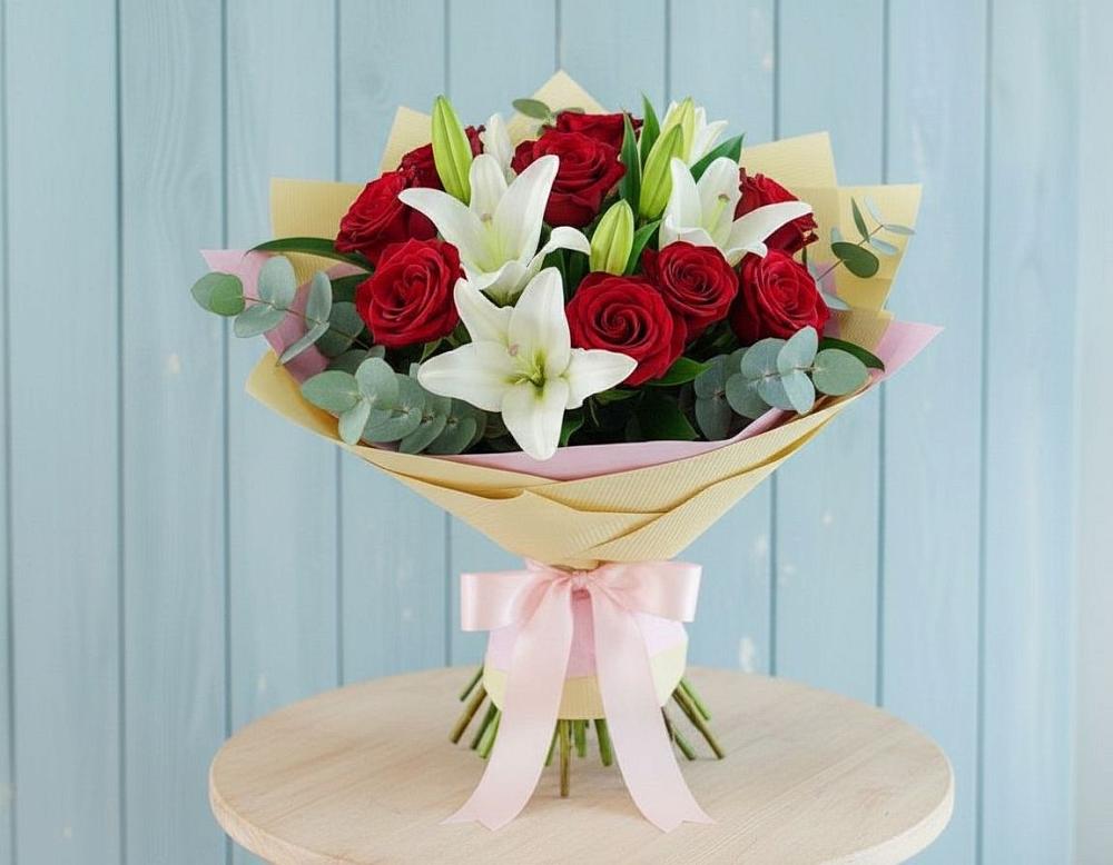 Букет цветов из: Лилии и Розы в Спорном
